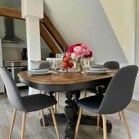 Apartment Le Cocoon Troyen Hyper Centre-ville 4 Personnes Troyes
